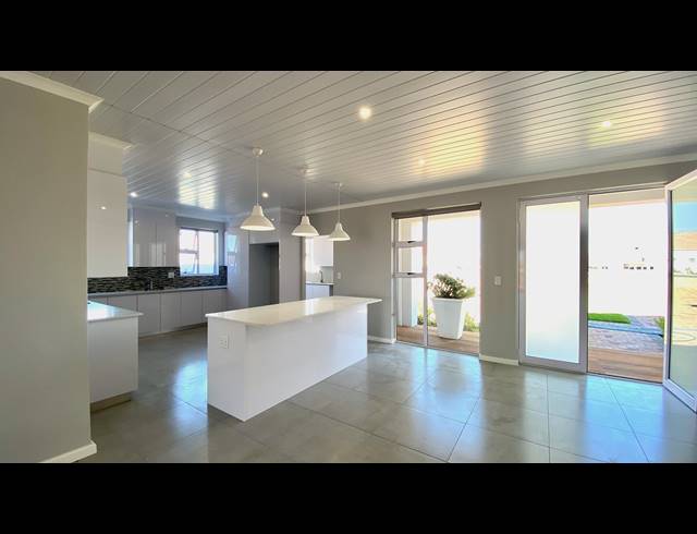 3 BEDROOM HOUSE FOR SALE IN PORT OWEN